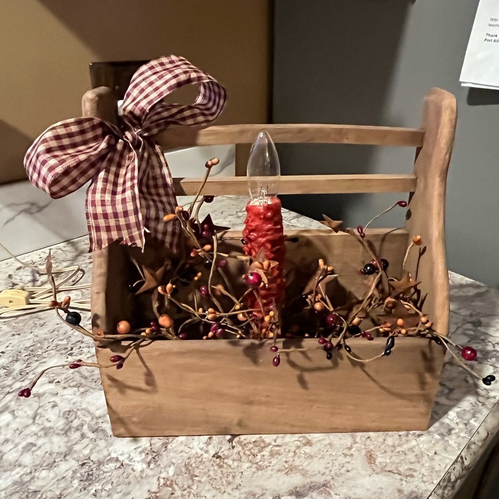 Handmade Primitive tote with electric light
